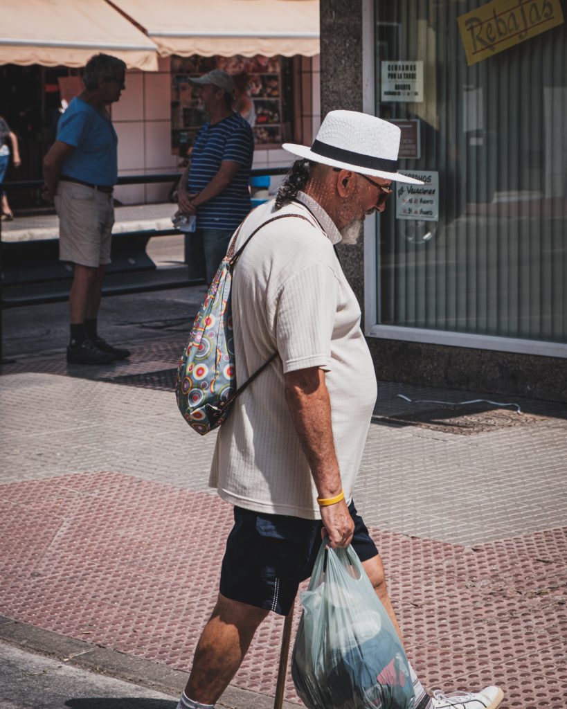 Rockin' a cool hat.